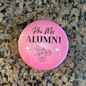 Pink Phi Mu Alumni Button